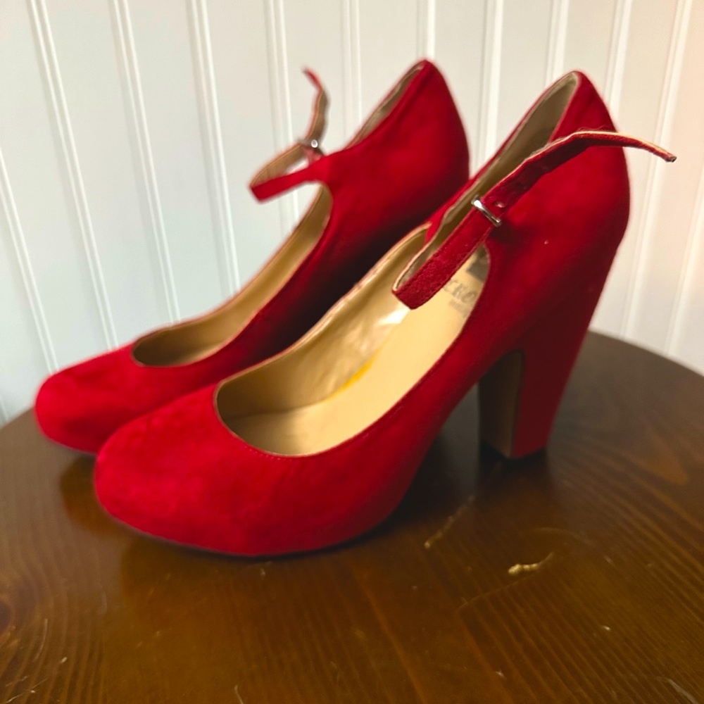 Sexy candy red womens heels!